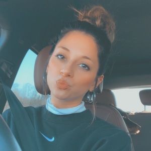 Meet your Posher, Brooke